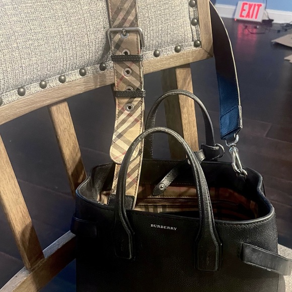 COPY - BURBERRY small banner leather tote - Picture 5 of 8